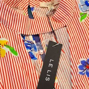 NWT Le Lis Striped & Floral Cropped Flutter Sleeve Keyhole Blouse